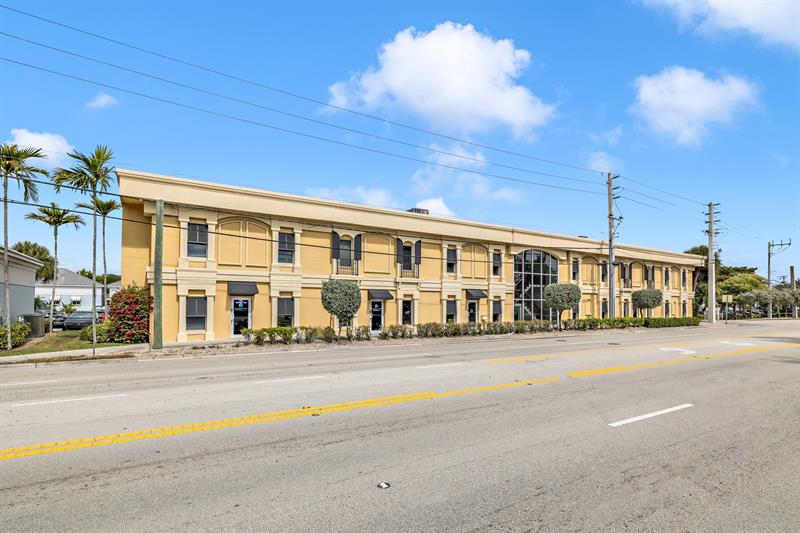 665 SE 10th Street Deerfield Beach FL 33441