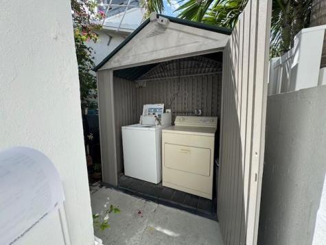 308 Monroe Street Hollywood FL 33019