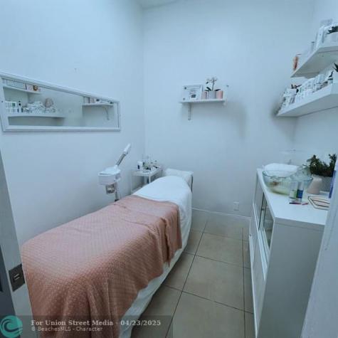 Pembroke Pines FL 33025