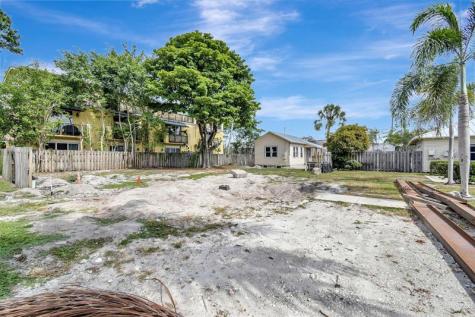 11 SW 11th Avenue Fort Lauderdale FL 33312