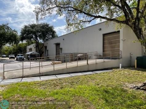 3181 W Mcnab Road Pompano Beach FL 33069