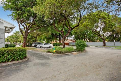 7471 W Oakland Park Boulevard Tamarac FL 33319
