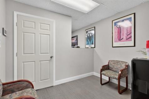 7471 W Oakland Park Boulevard Tamarac FL 33319