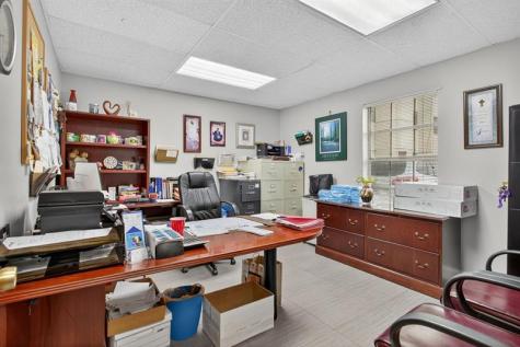 7471 W Oakland Park Boulevard Tamarac FL 33319
