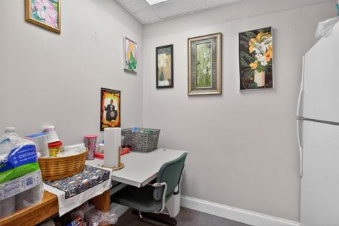 7471 W Oakland Park Boulevard Tamarac FL 33319