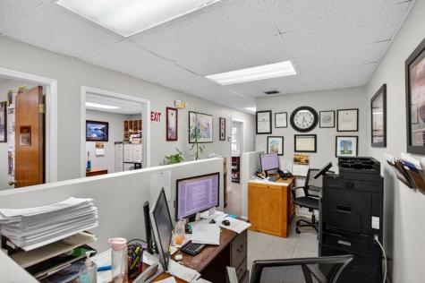 7471 W Oakland Park Boulevard Tamarac FL 33319