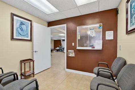 7471 W Oakland Park Boulevard Tamarac FL 33319