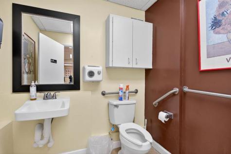 7471 W Oakland Park Boulevard Tamarac FL 33319