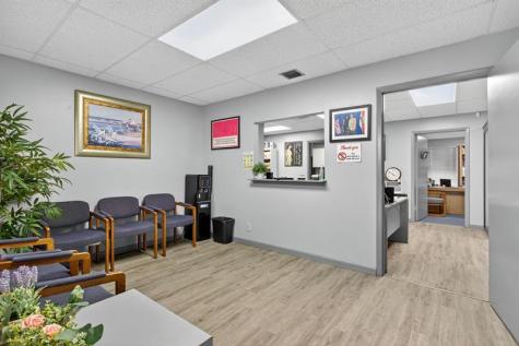7471 W Oakland Park Boulevard Tamarac FL 33319