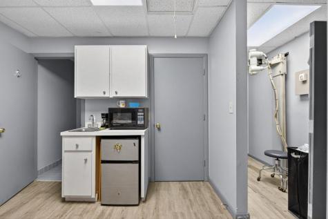 7471 W Oakland Park Boulevard Tamarac FL 33319