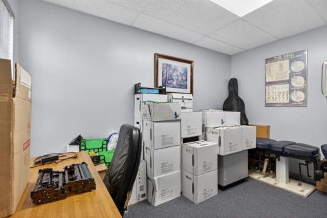 7471 W Oakland Park Boulevard Tamarac FL 33319