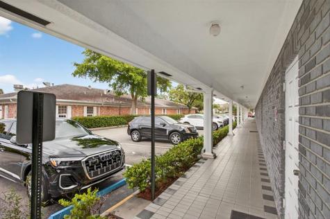 7471 W Oakland Park Boulevard Tamarac FL 33319
