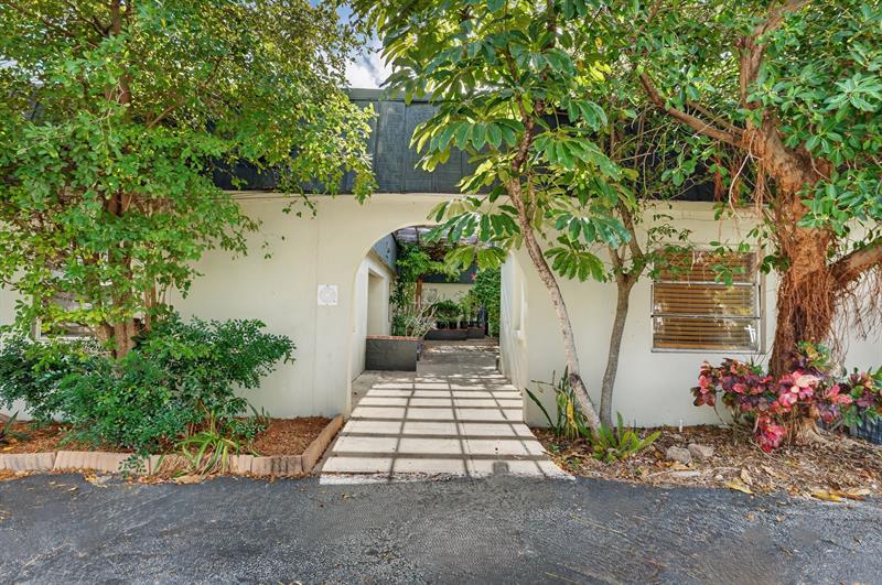 500 SE 23rd Avenue Pompano Beach FL 33062