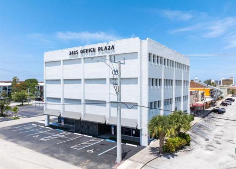 2425 NE 50th Street Fort Lauderdale FL 33308