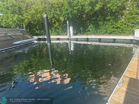 19777 E Country Club Drive Aventura FL 33180