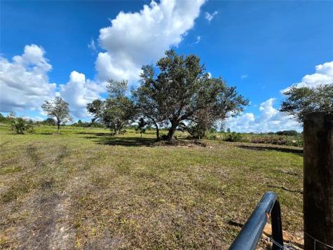 17019 NW 296th Street Okeechobee FL 34972