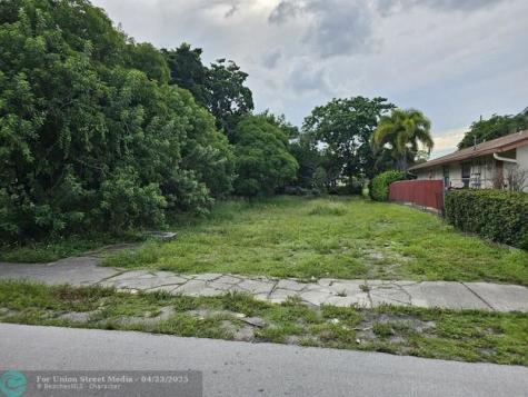 265 NW 1st Avenue Deerfield Beach FL 33441