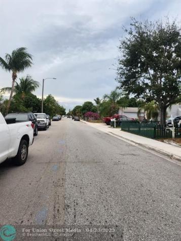 407 N H Street Lake Worth Beach FL 33460