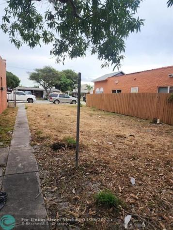 407 N H Street Lake Worth Beach FL 33460