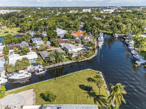 522 SW 9th Terrace Fort Lauderdale FL 33312
