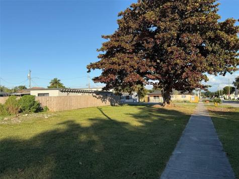 548 SW 6th Terrace Homestead FL 33030