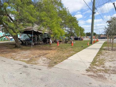 6250 NW 15th Avenue Miami FL 33147