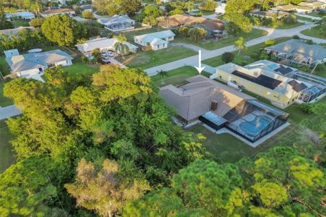 750 SE Cavern Avenue Port St Lucie FL 34983