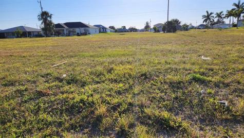 1724 Andalusia Boulevard Cape Coral FL 33909