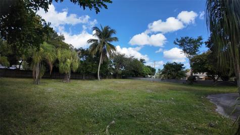 935 NE 34th Court Oakland Park FL 33334