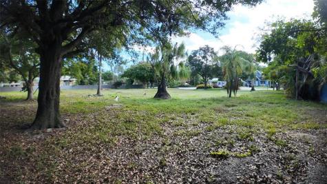 935 NE 34th Court Oakland Park FL 33334