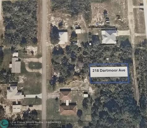 218 Dartmoor Avenue Lake Placid FL 33852
