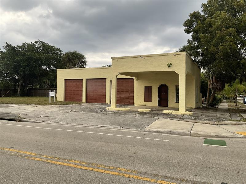 3712 S Olive Avenue West Palm Beach FL 33405