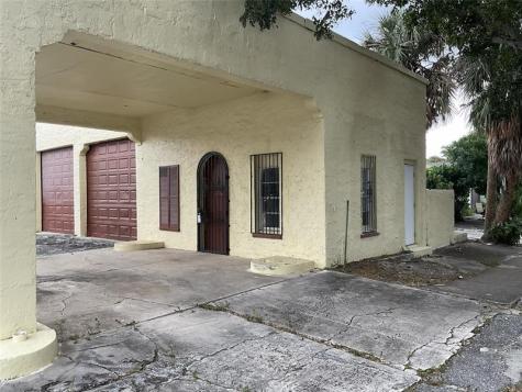 3712 S Olive Avenue West Palm Beach FL 33405