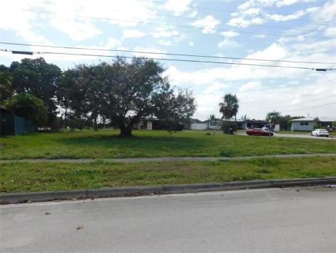 000 Lakeshore Drive Margate FL 33063