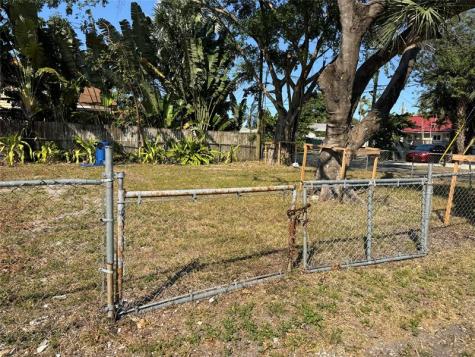 1201 NE 3rd Avenue Fort Lauderdale FL 33304