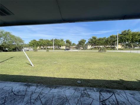 4041 SW 52nd Street Dania Beach FL 33004