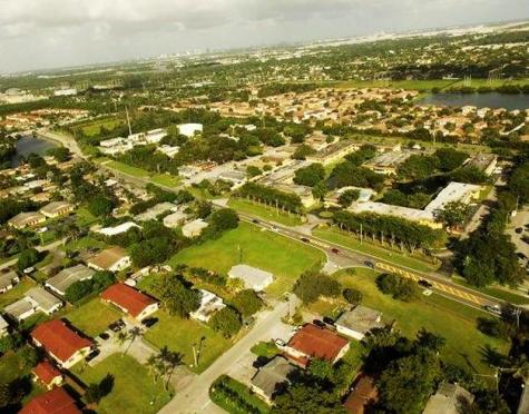4041 SW 52nd Street Dania Beach FL 33004