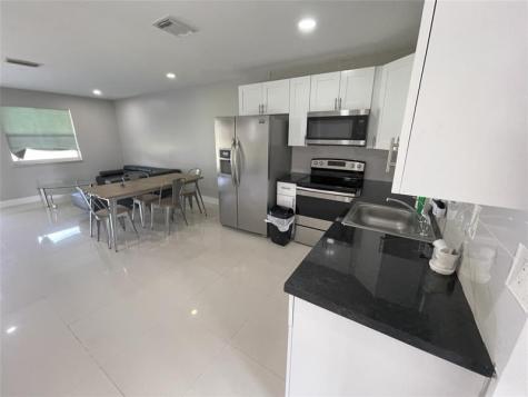 4041 SW 52nd Street Dania Beach FL 33004