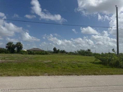 2435 NW 6th Street Cape Coral FL 33993