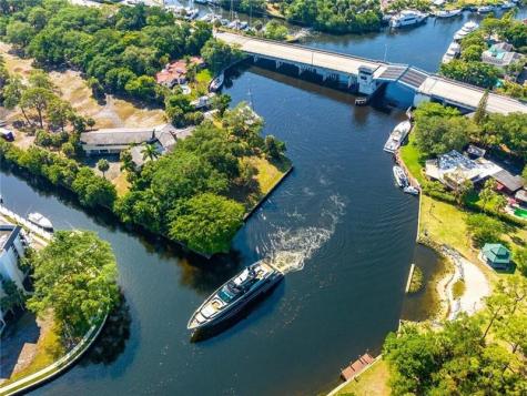 1136 Pina Del Rio Fort Lauderdale FL 33315
