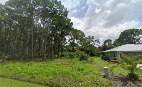 12203 Chamberlain Boulevard Other City - In The State Of Florida FL 33953