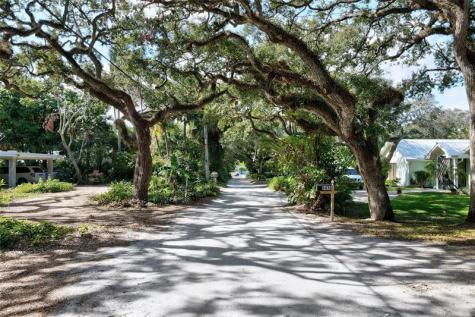 1485 Pelican Lane Vero Beach FL 32963