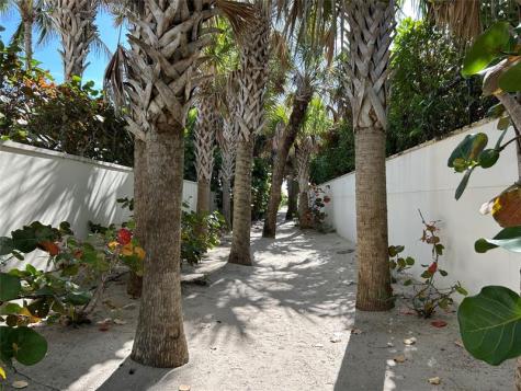 1485 Pelican Lane Vero Beach FL 32963