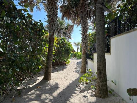 1485 Pelican Lane Vero Beach FL 32963