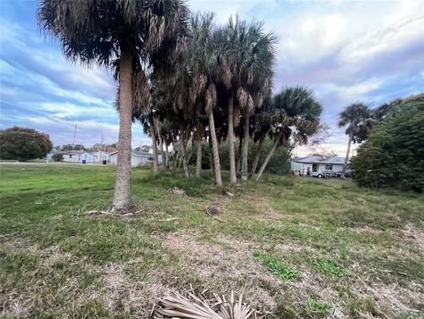 605 N 8th Street Fort Pierce FL 34950
