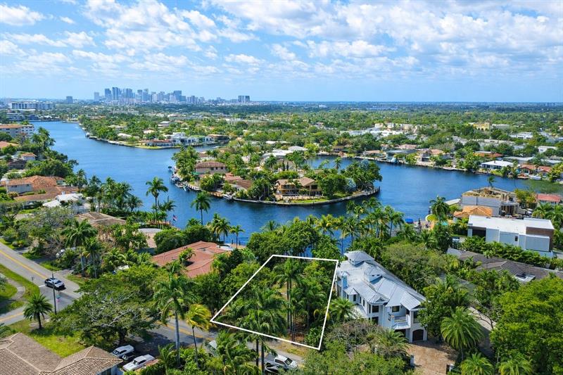 2405 Middle River Drive Fort Lauderdale FL 33305