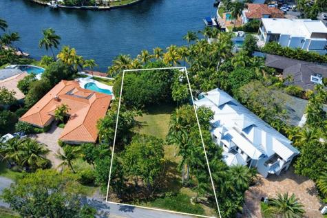2405 Middle River Drive Fort Lauderdale FL 33305