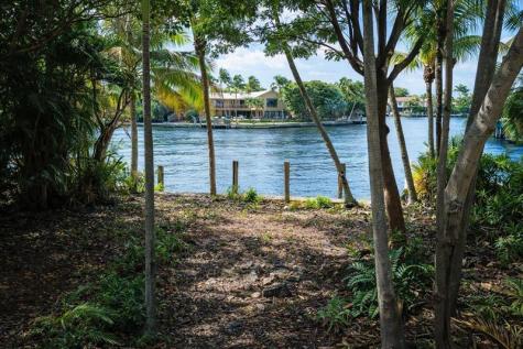 2405 Middle River Drive Fort Lauderdale FL 33305