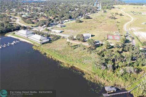 1040 Lake June Road Lake Placid FL 33852