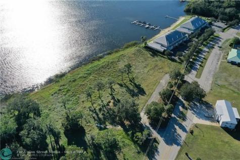 1040 Lake June Road Lake Placid FL 33852